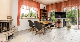 von_poll_real_estate_property_25068056_image_6