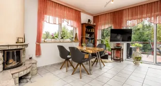 von_poll_real_estate_property_25068056_image_6