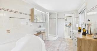 von_poll_real_estate_property_25068041_image_12