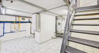 von_poll_real_estate_property_25068041_image_16