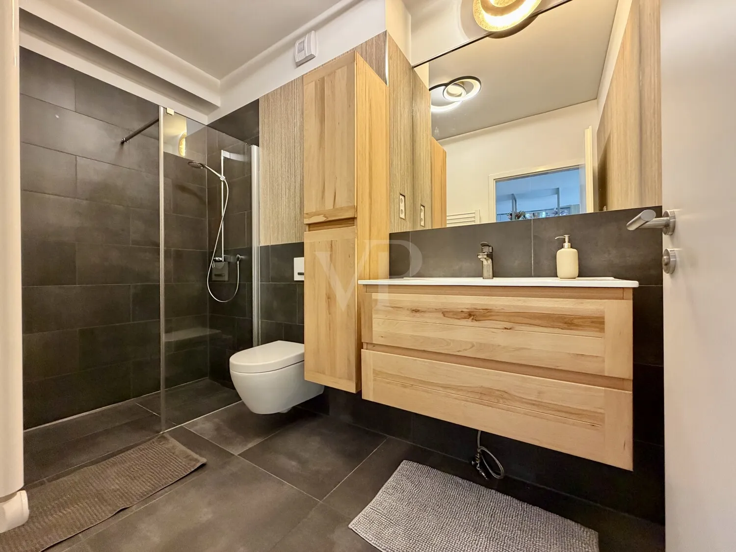 Bad II mit Dusche
