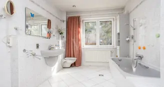 von_poll_real_estate_property_25068017_image_4