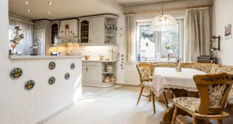 von_poll_real_estate_property_25068017_image_1