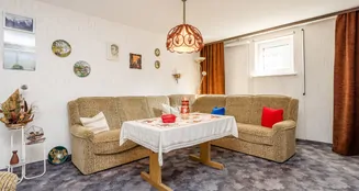 von_poll_real_estate_property_25068017_image_5