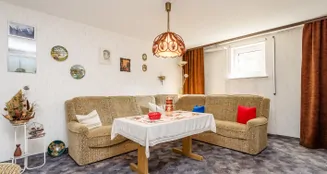 von_poll_real_estate_property_25068017_image_5