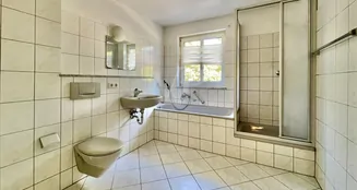 von_poll_real_estate_property_25068044_image_8