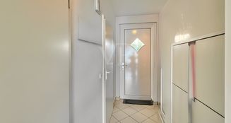 von_poll_real_estate_property_25068021_image_1