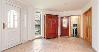 von_poll_real_estate_property_25068029_image_1