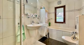 von_poll_real_estate_property_25068028_image_6