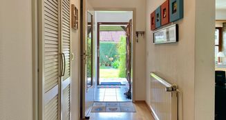 von_poll_real_estate_property_25068028_image_2