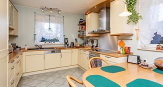 von_poll_real_estate_property_25068027_image_1