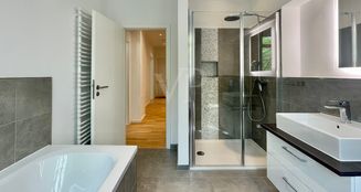 von_poll_real_estate_property_25068030_image_7
