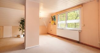 von_poll_real_estate_property_25068025_image_8