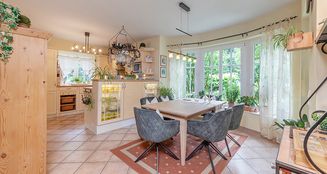 von_poll_real_estate_property_25095026_image_8