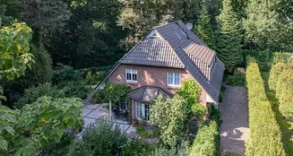 von_poll_real_estate_property_25095026_image_0