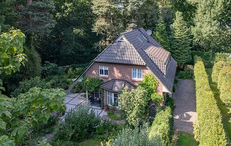 Hochwertiges Architektenhaus in Holm-Seppensen