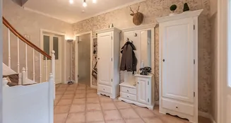 von_poll_real_estate_property_25095026_image_12