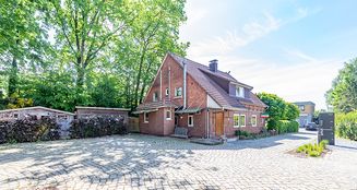 von_poll_real_estate_property_25095021_image_5