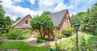 von_poll_real_estate_property_25095027_image_7