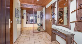 von_poll_real_estate_property_25095038_image_6