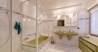 von_poll_real_estate_property_25095038_image_12