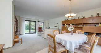 von_poll_real_estate_property_25095037_image_8