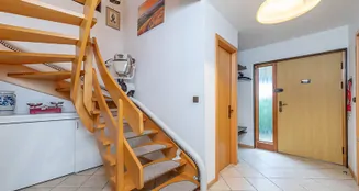 von_poll_real_estate_property_25095037_image_3