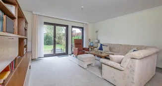 von_poll_real_estate_property_25095037_image_7