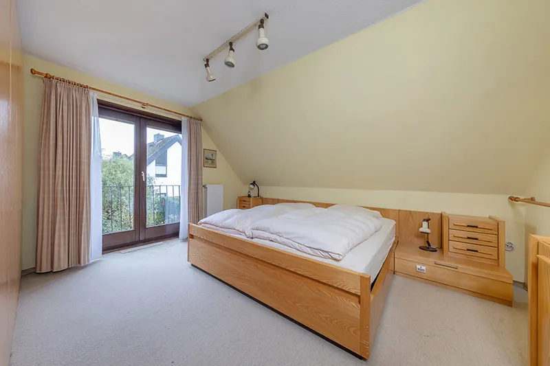 Schlafzimmer DG