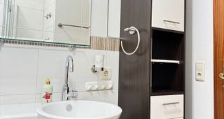 von_poll_real_estate_property_25095012_image_8