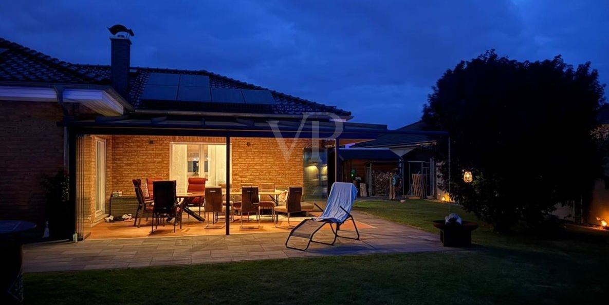 Abendimpression - überdachte Terrasse