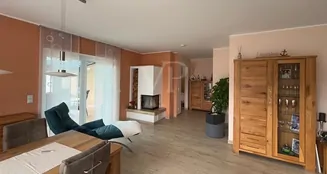 von_poll_real_estate_property_25138016_image_5