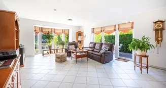 von_poll_real_estate_property_25138022_image_14