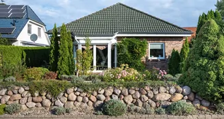 von_poll_real_estate_property_25138022_image_1