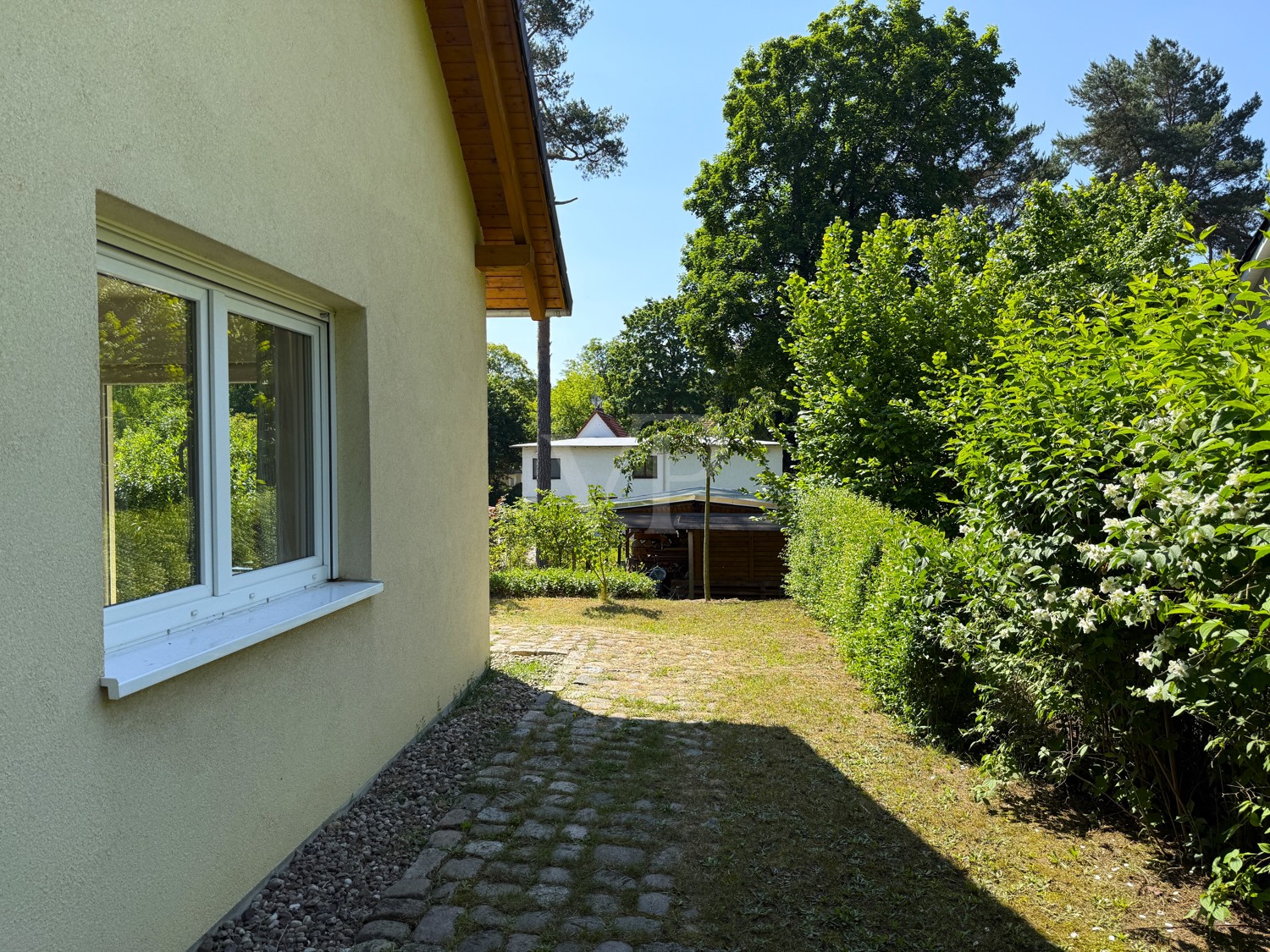 Durchgang zum Garten