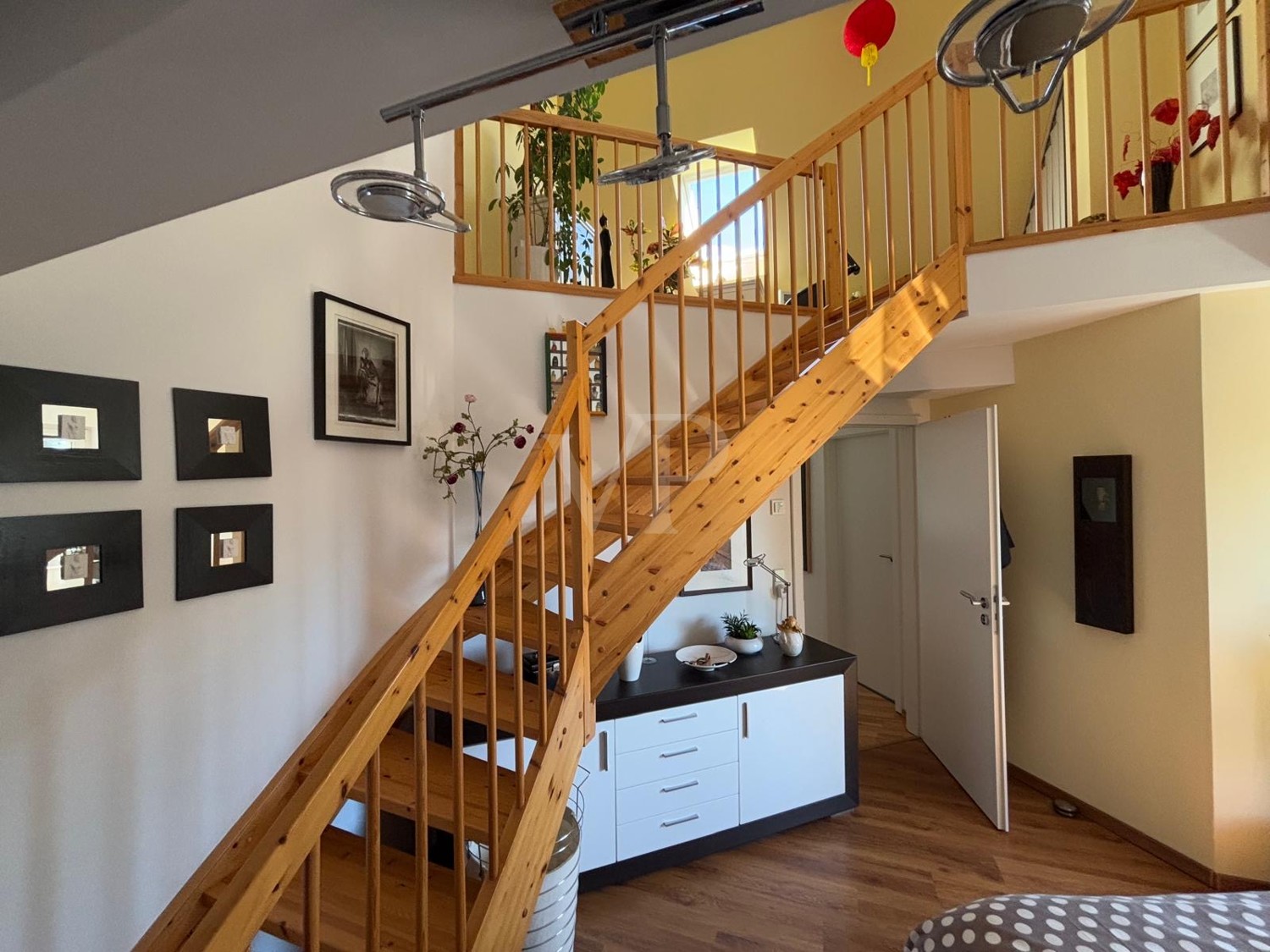 Schlafzimmer mit Empore