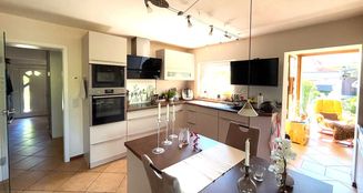 von_poll_real_estate_property_25138007_image_4