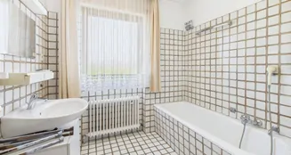 von_poll_real_estate_property_25006049_image_7