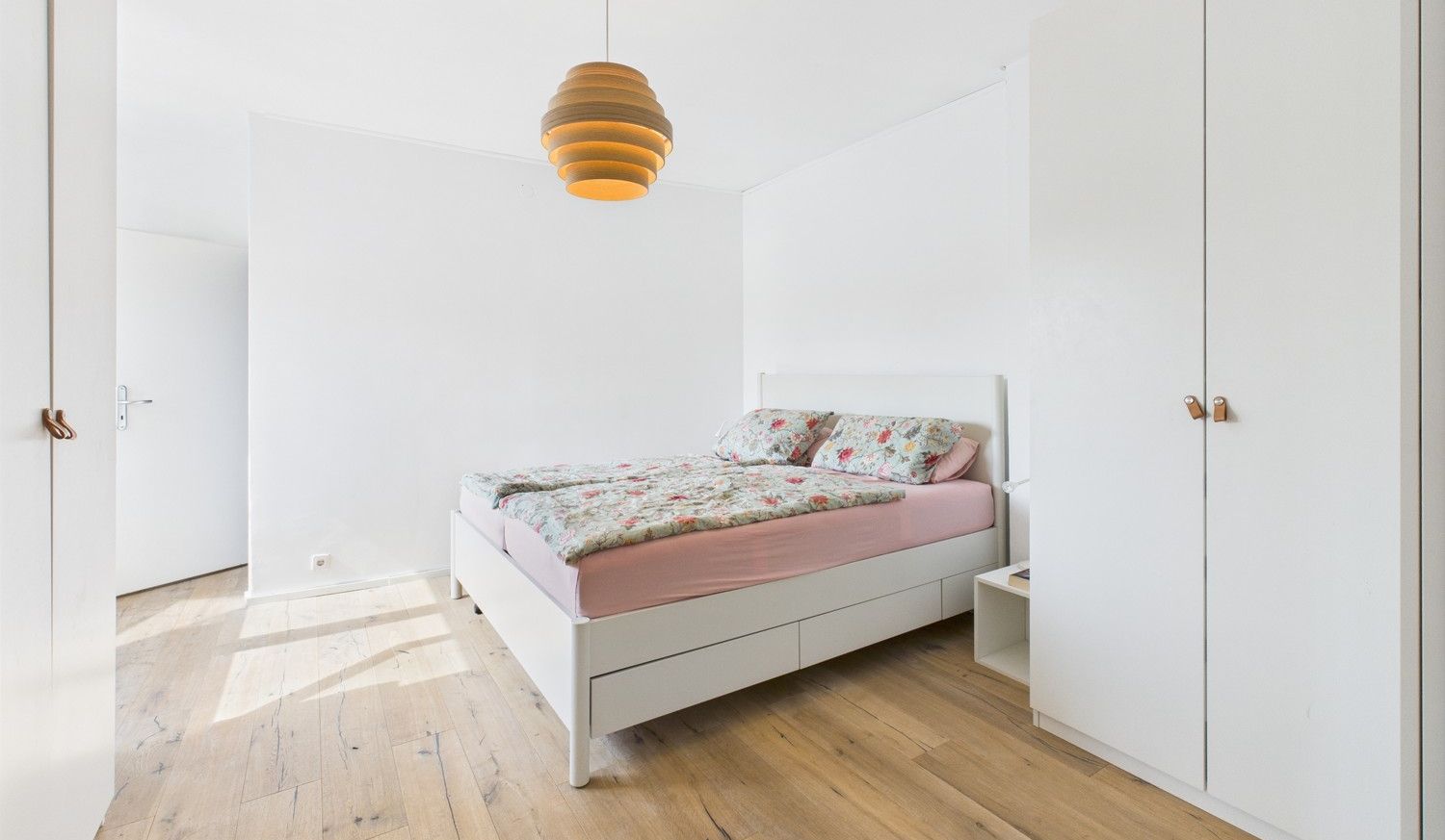 großes Schlafzimmer