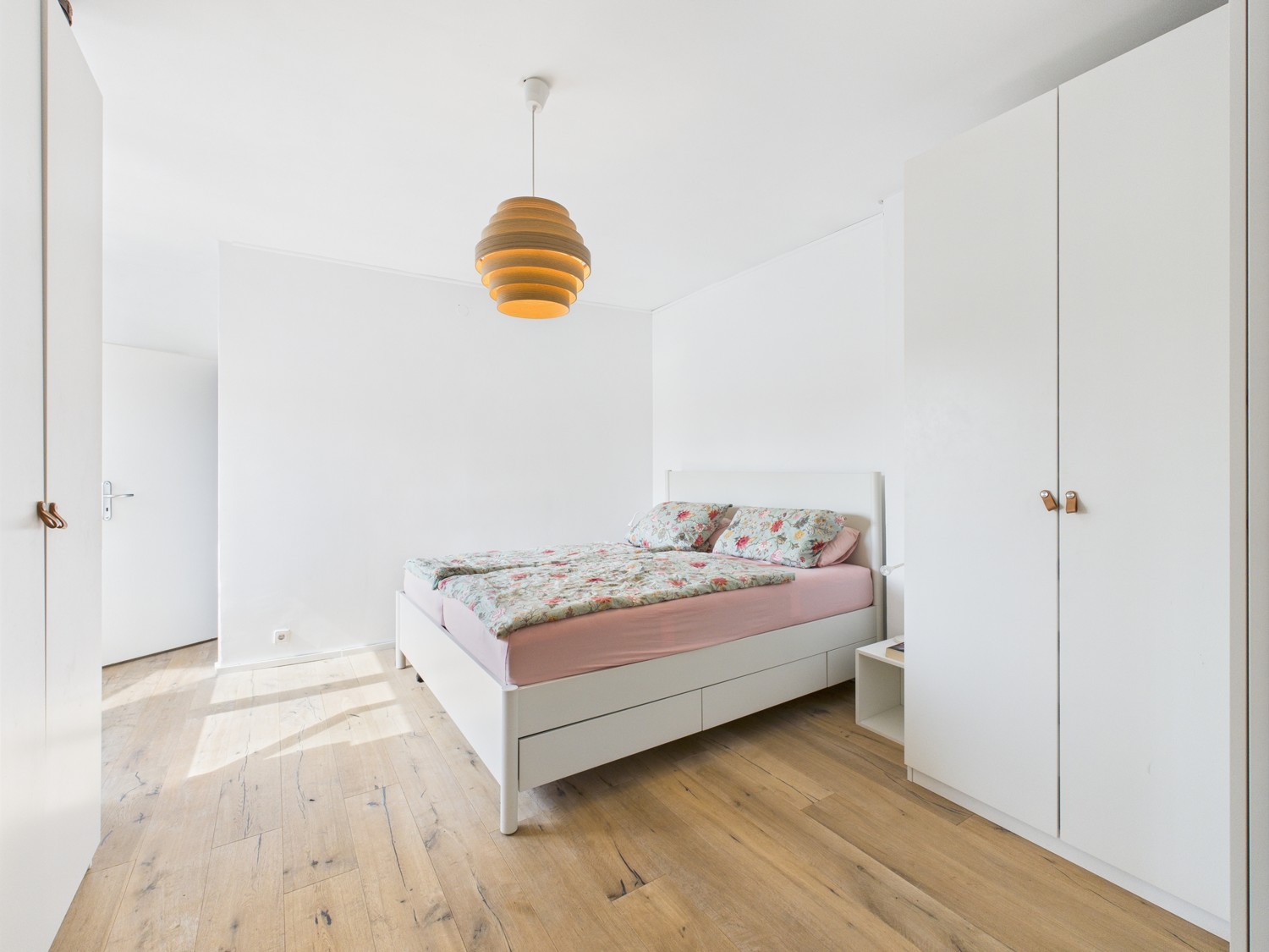 großes Schlafzimmer