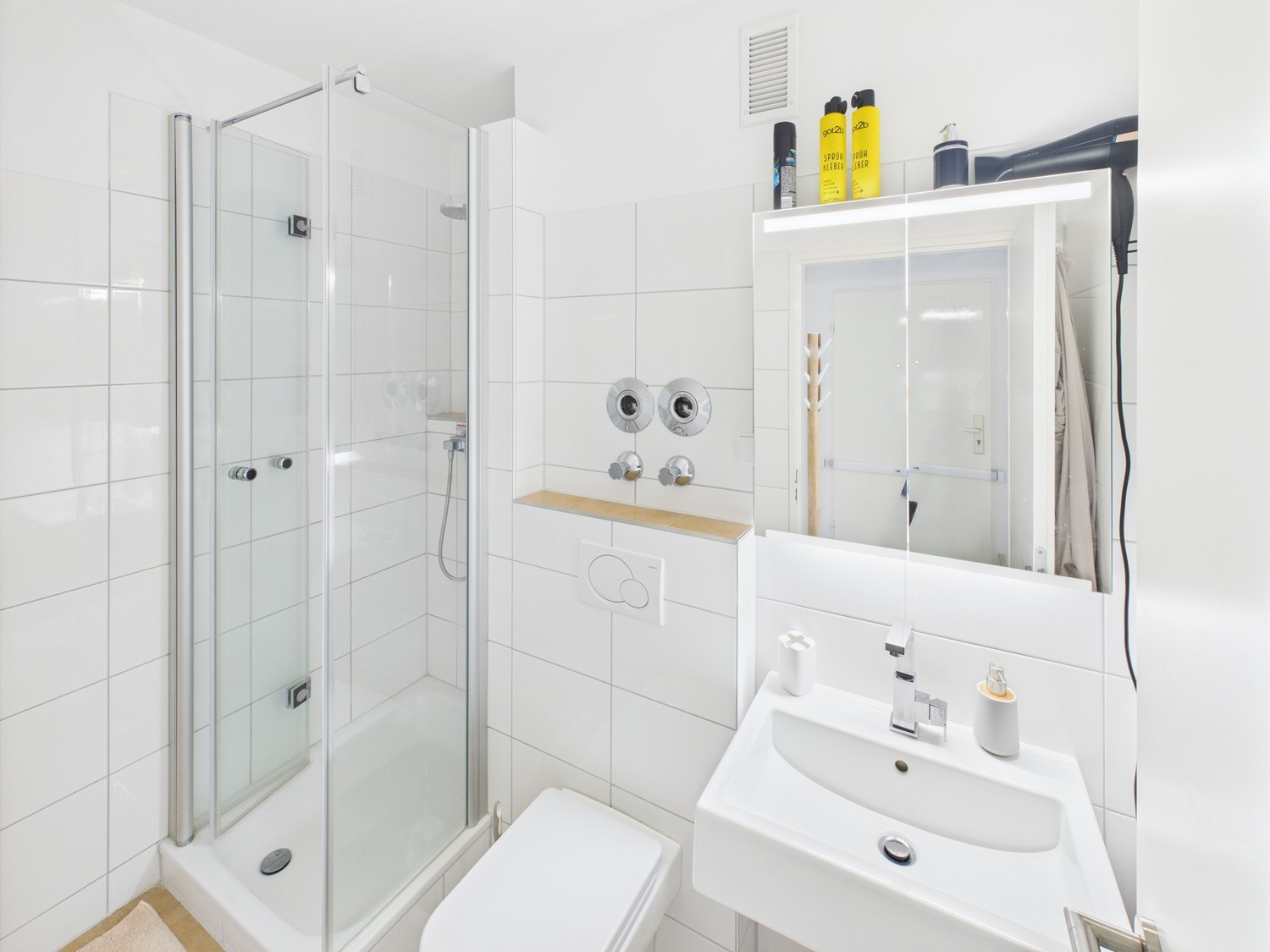 modernes Duschbad