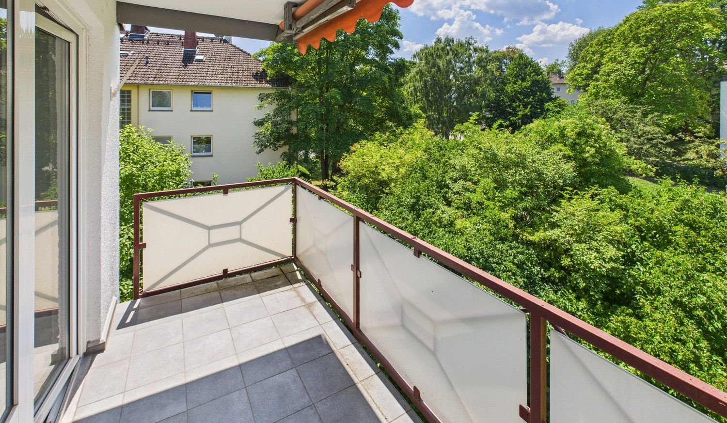 sonniger Balkon