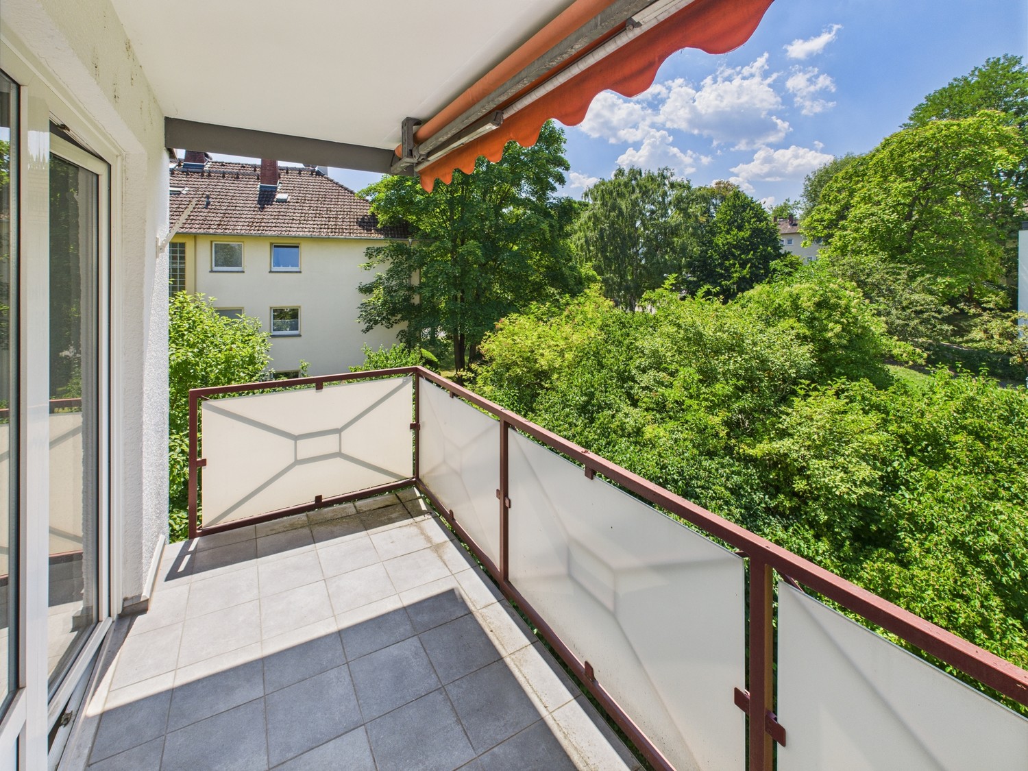 sonniger Balkon