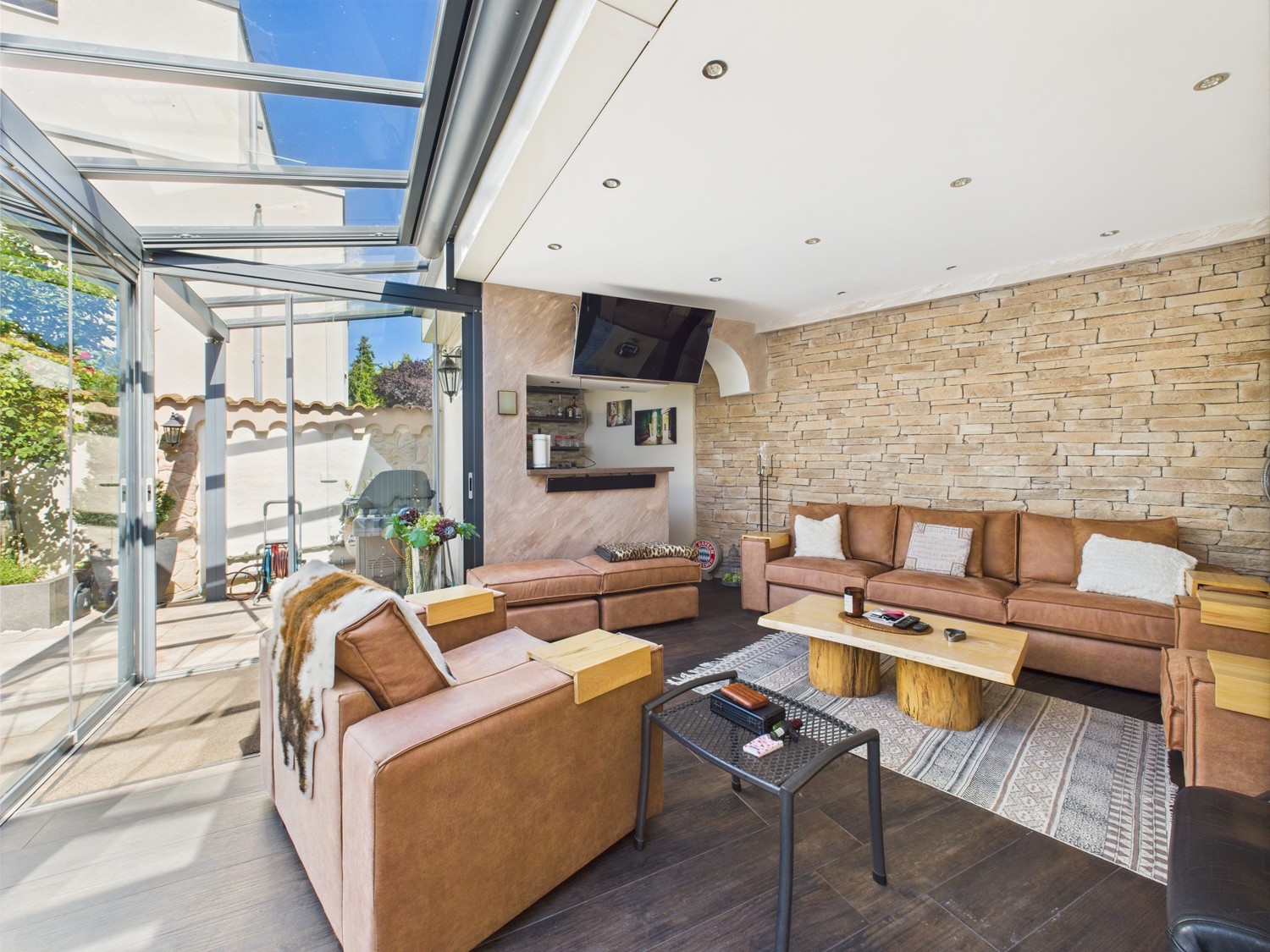 Lounge im Innenhof