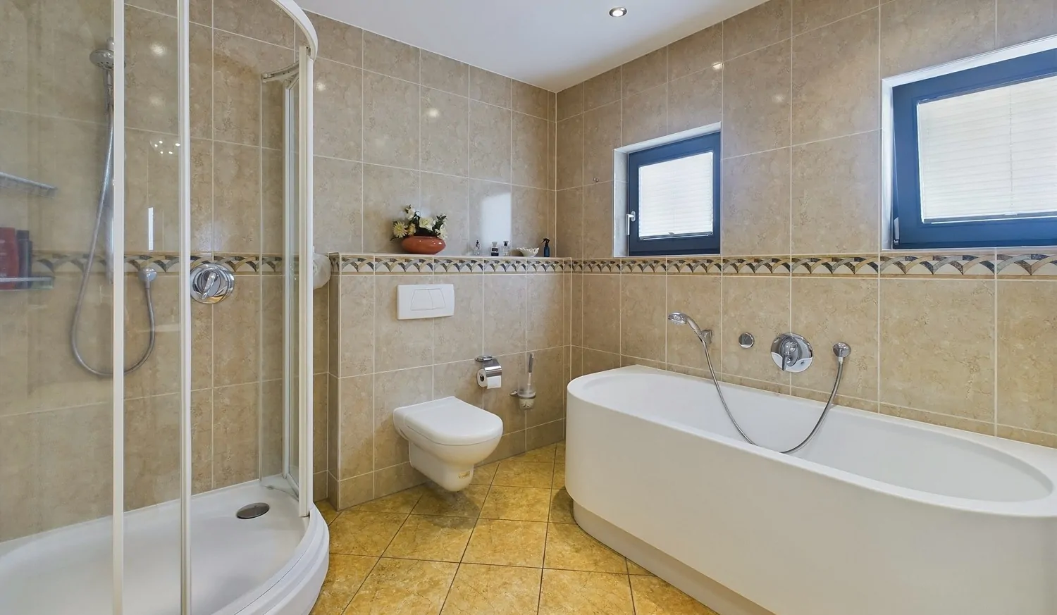 Tageslichtbad en Suite