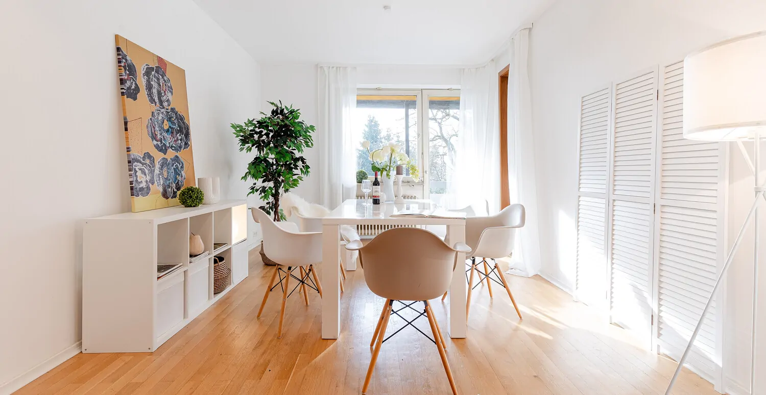 lichtdurchflutetes Esszimmer