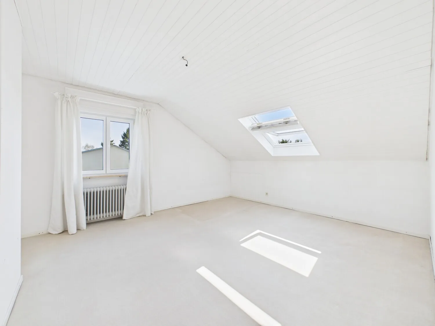 Helles Kinderzimmer