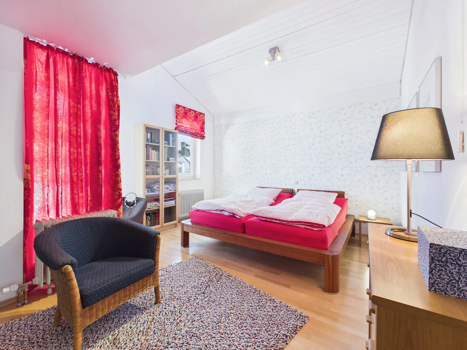 großes Schlafzimmer