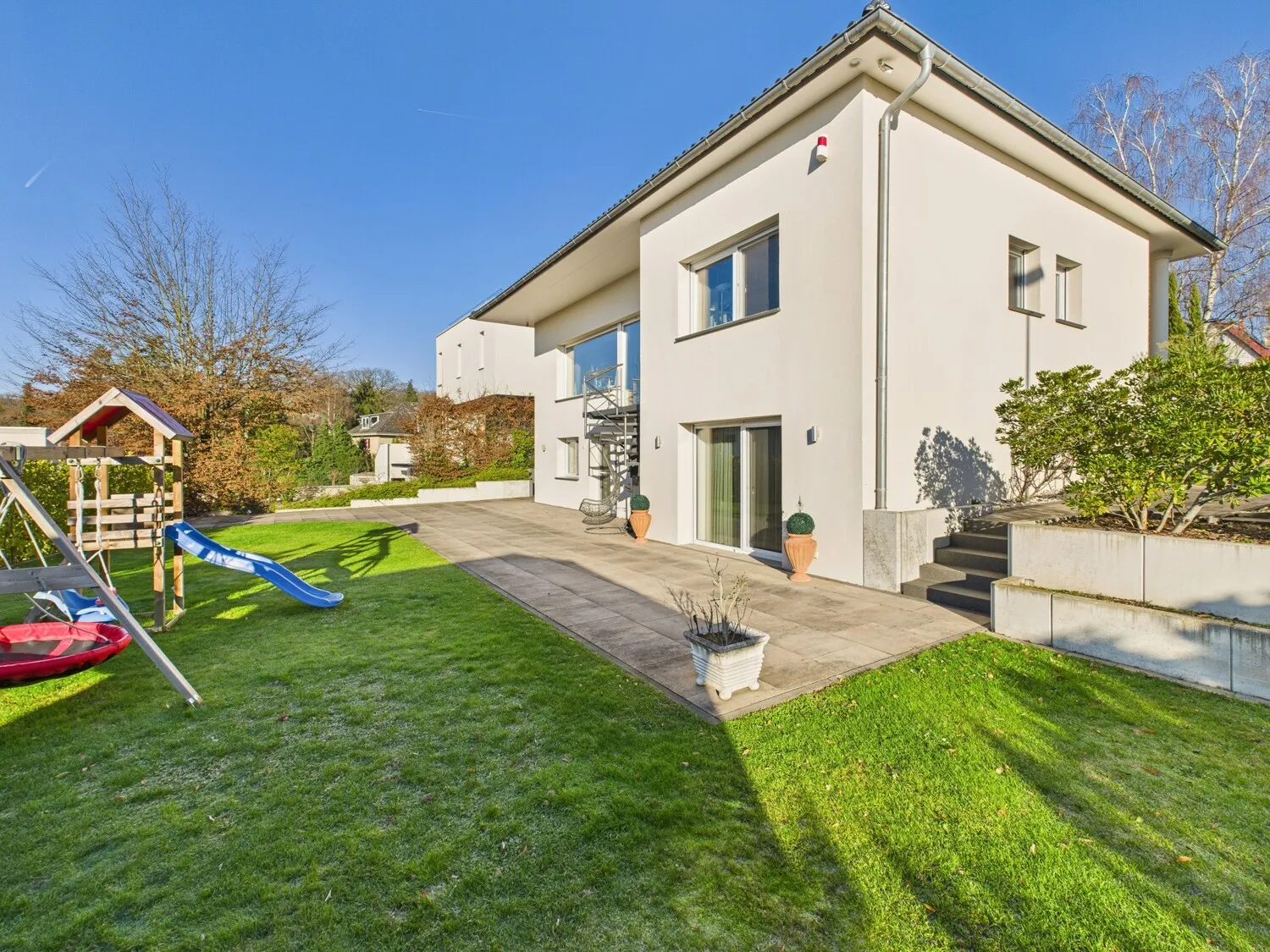 Großer Garten für die Familie