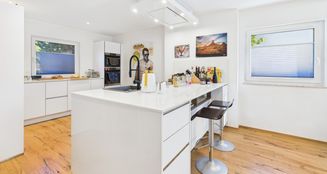 von_poll_real_estate_property_25006038_image_2